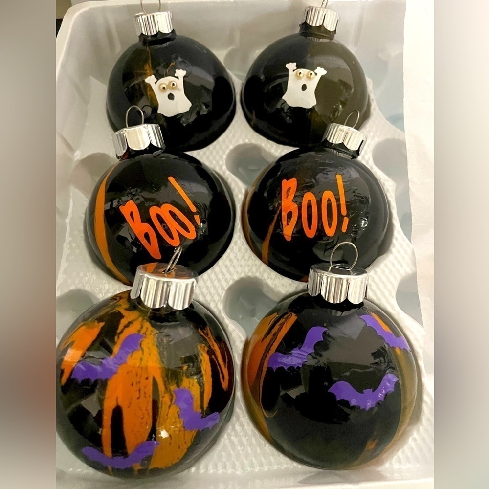 Halloween ornaments 6 bulbs to a set - Picture 1 of 9